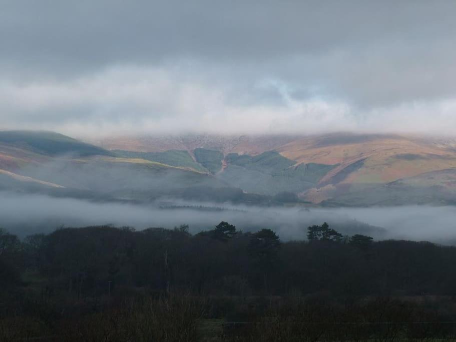 מאכינלת' Stunning Views Of Ynyshir & Southern Snowdonia מראה חיצוני תמונה