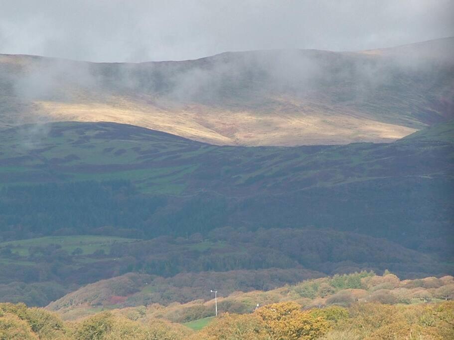 מאכינלת' Stunning Views Of Ynyshir & Southern Snowdonia מראה חיצוני תמונה